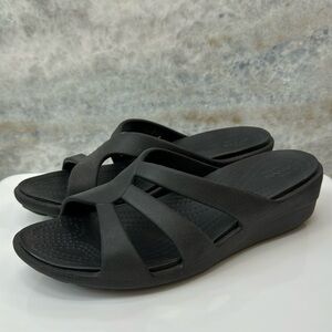 Crocs Sandals Sanrah Strappy Wedge Dual Comfort Size 9 Black